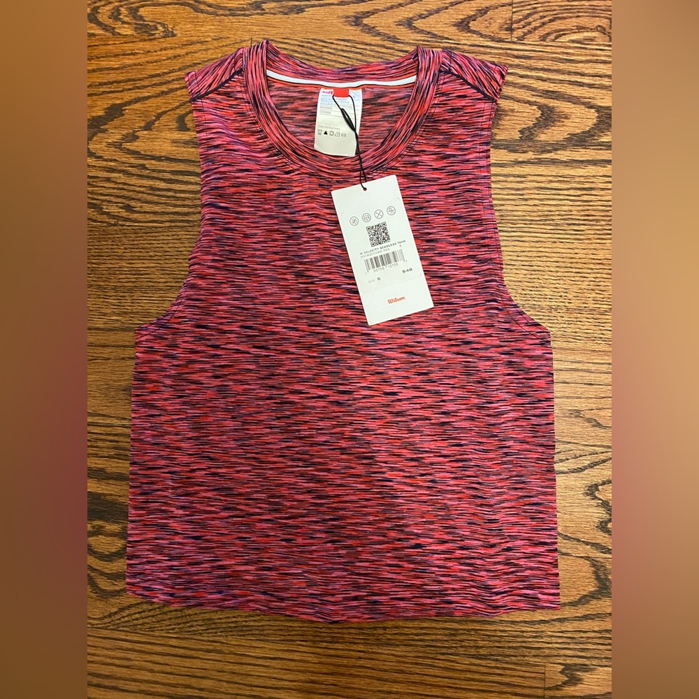 NWT Wilson Velocity Seamless Tank size S. In pink